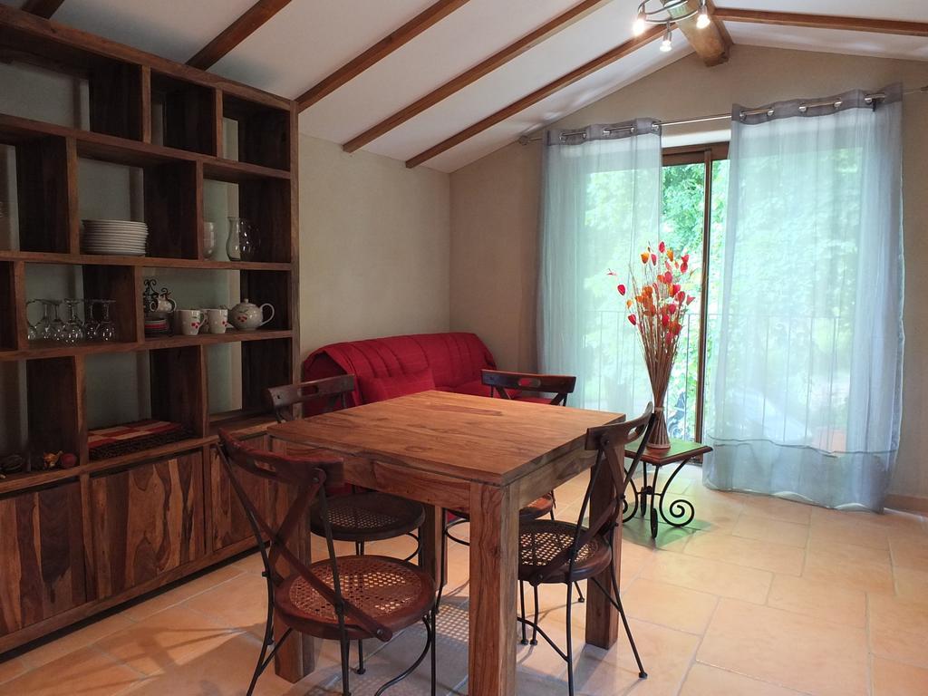 Gite Mas Des Combes Mandagout Chambre photo