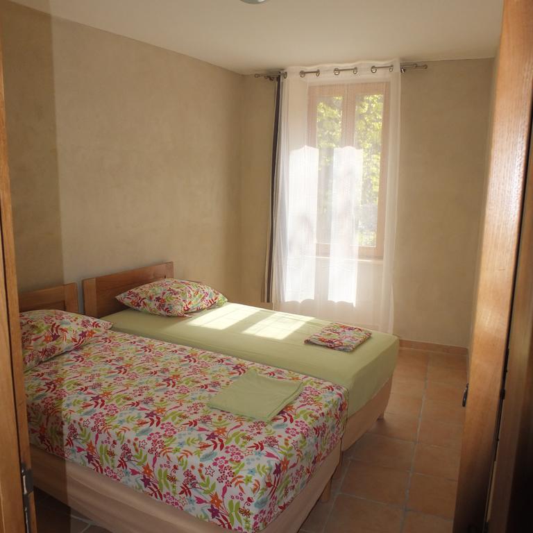 Gite Mas Des Combes Mandagout Chambre photo